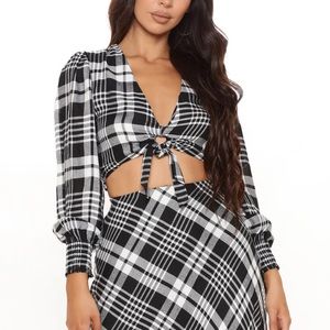 Black & white Plaid Top